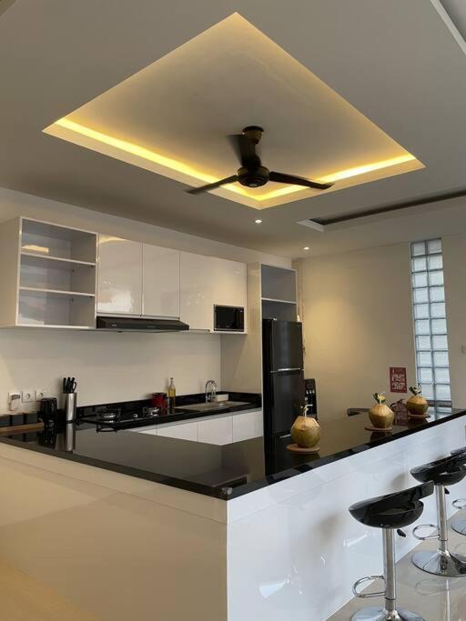 Villa Akmali Umalas 2Br With Private Pool & Jacuzzi Canggu  Exterior photo