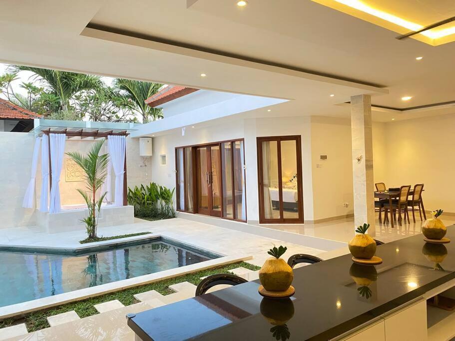 Villa Akmali Umalas 2Br With Private Pool & Jacuzzi Canggu  Exterior photo